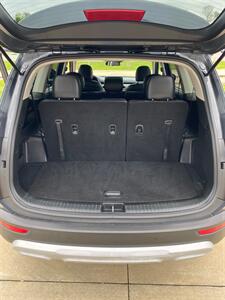 2021 Kia Telluride LX   - Photo 25 - Metropolis, IL 62960