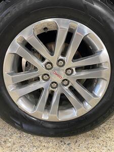 2018 GMC Canyon SLT - Photo 25 - Metropolis, IL 62960