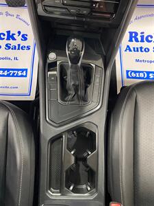 2022 Volkswagen Tiguan SE   - Photo 15 - Metropolis, IL 62960
