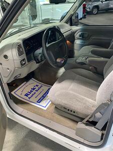 1996 Chevrolet C3500 Cheyenne   - Photo 16 - Metropolis, IL 62960