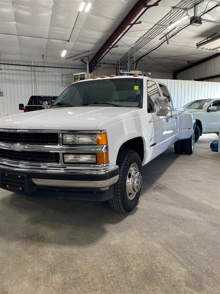 1996 Chevrolet C3500 Cheyenne - Photo 1 - Metropolis, IL 62960