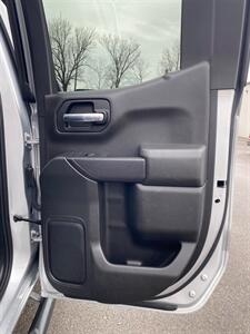 2020 Chevrolet Silverado 1500 LT   - Photo 22 - Metropolis, IL 62960