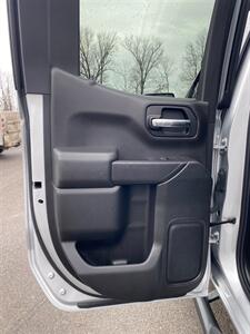 2020 Chevrolet Silverado 1500 LT   - Photo 19 - Metropolis, IL 62960