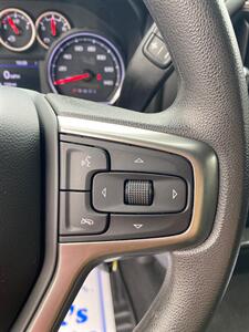 2020 Chevrolet Silverado 1500 LT   - Photo 13 - Metropolis, IL 62960