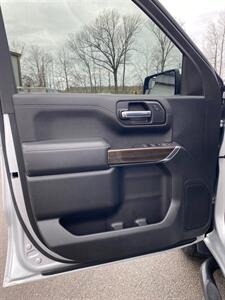 2020 Chevrolet Silverado 1500 LT   - Photo 20 - Metropolis, IL 62960