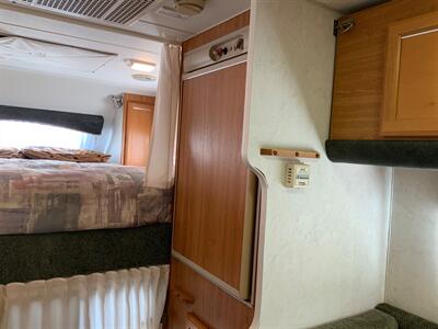 2004 LANCE LITE 835 CAMPER   - Photo 20 - Metropolis, IL 62960