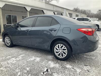 2017 Toyota Corolla LE   - Photo 3 - Metropolis, IL 62960