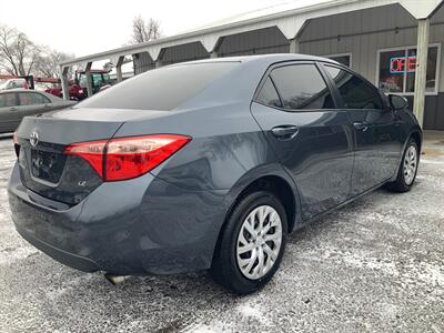 2017 Toyota Corolla LE   - Photo 4 - Metropolis, IL 62960