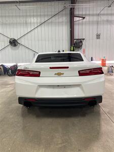 2016 Chevrolet Camaro LT   - Photo 8 - Metropolis, IL 62960