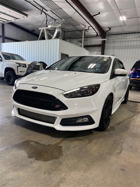 2018 Ford Focus ST  