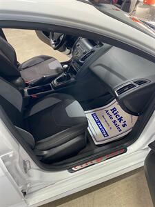 2018 Ford Focus ST - Photo 18 - Metropolis, IL 62960