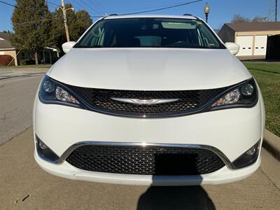 2020 Chrysler Pacifica Touring L   - Photo 7 - Metropolis, IL 62960