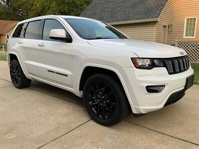 2017 Jeep Grand Cherokee Laredo   - Photo 2 - Metropolis, IL 62960