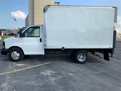 2012 Chevrolet Express 3500   - Photo 4 - Metropolis, IL 62960