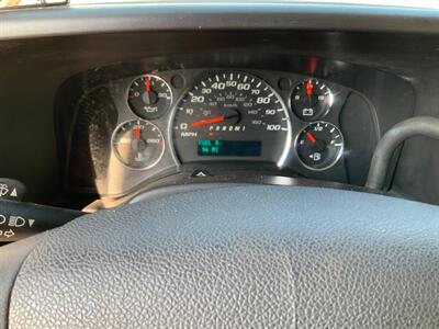 2012 Chevrolet Express 3500   - Photo 11 - Metropolis, IL 62960