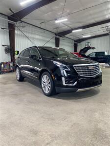 2018 Cadillac XT5 Platinum   - Photo 2 - Metropolis, IL 62960