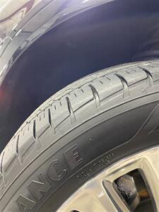 2018 Cadillac XT5 Platinum   - Photo 33 - Metropolis, IL 62960