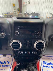 2015 Jeep Wrangler Sahara  Unlimited - Photo 17 - Metropolis, IL 62960