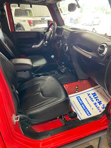 2015 Jeep Wrangler Sahara  Unlimited - Photo 11 - Metropolis, IL 62960