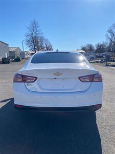 2019 Chevrolet Malibu LT - Photo 8 - Metropolis, IL 62960