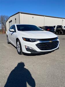 2019 Chevrolet Malibu LT - Photo 2 - Metropolis, IL 62960