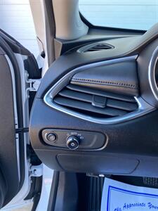 2019 Chevrolet Malibu LT - Photo 17 - Metropolis, IL 62960