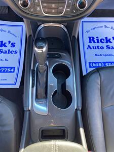 2019 Chevrolet Malibu LT - Photo 12 - Metropolis, IL 62960