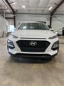 2020 Hyundai Kona SE - Photo 2 - Metropolis, IL 62960