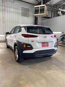 2020 Hyundai Kona SE - Photo 6 - Metropolis, IL 62960