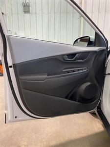 2020 Hyundai Kona SE - Photo 21 - Metropolis, IL 62960