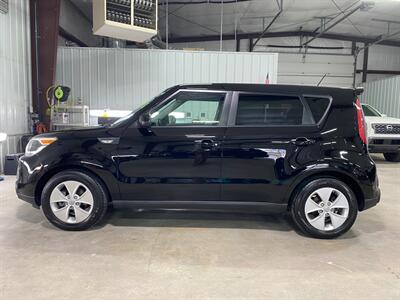 2014 Kia Soul Wagon   - Photo 4 - Metropolis, IL 62960