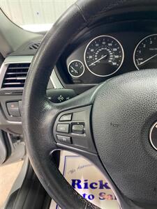 2016 BMW 320i xDrive - Photo 13 - Metropolis, IL 62960