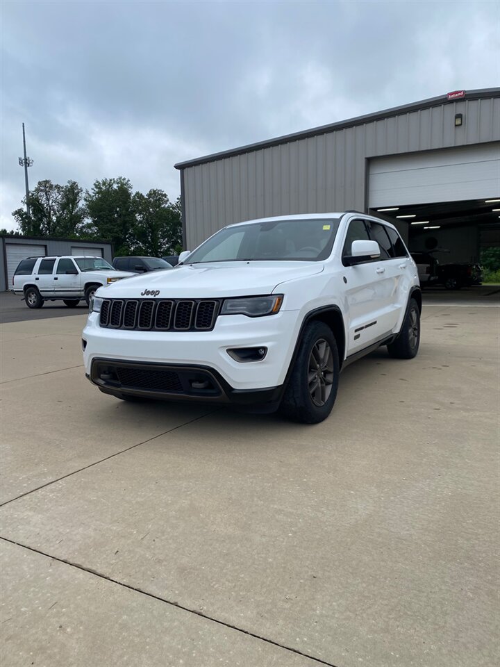 2016 Jeep Grand Cherokee Limited - Photo 1 - Metropolis, IL 62960