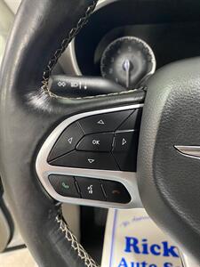 2022 Chrysler Pacifica Touring L   - Photo 15 - Metropolis, IL 62960