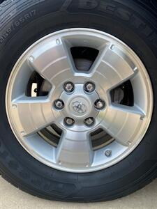 2009 Toyota 4Runner SR5   - Photo 24 - Metropolis, IL 62960