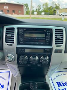 2009 Toyota 4Runner SR5   - Photo 18 - Metropolis, IL 62960