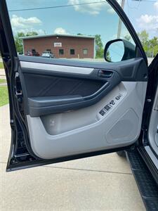 2009 Toyota 4Runner SR5   - Photo 22 - Metropolis, IL 62960