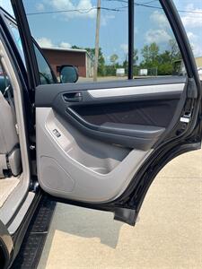 2009 Toyota 4Runner SR5   - Photo 19 - Metropolis, IL 62960