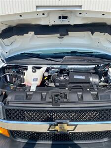 2018 Chevrolet Express 2500   - Photo 23 - Metropolis, IL 62960