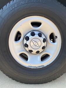 2018 Chevrolet Express 2500   - Photo 27 - Metropolis, IL 62960