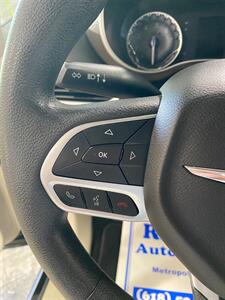 2017 Chrysler Pacifica Touring   - Photo 16 - Metropolis, IL 62960