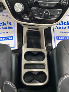 2017 Chrysler Pacifica Touring   - Photo 18 - Metropolis, IL 62960