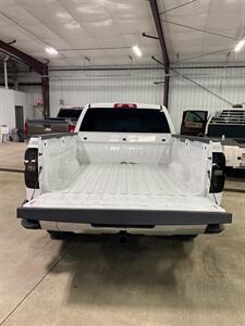 2019 Chevrolet Silverado 1500 LT - Photo 23 - Metropolis, IL 62960