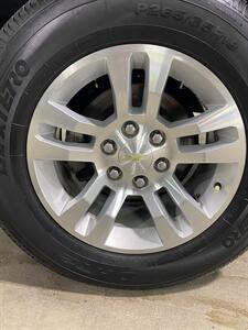 2019 Chevrolet Silverado 1500 LT - Photo 25 - Metropolis, IL 62960