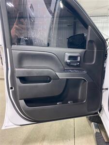 2019 Chevrolet Silverado 1500 LT - Photo 19 - Metropolis, IL 62960