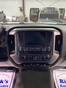 2019 Chevrolet Silverado 1500 LT - Photo 10 - Metropolis, IL 62960