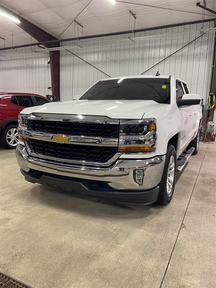 2019 Chevrolet Silverado 1500 LT   - Photo 1 - Metropolis, IL 62960