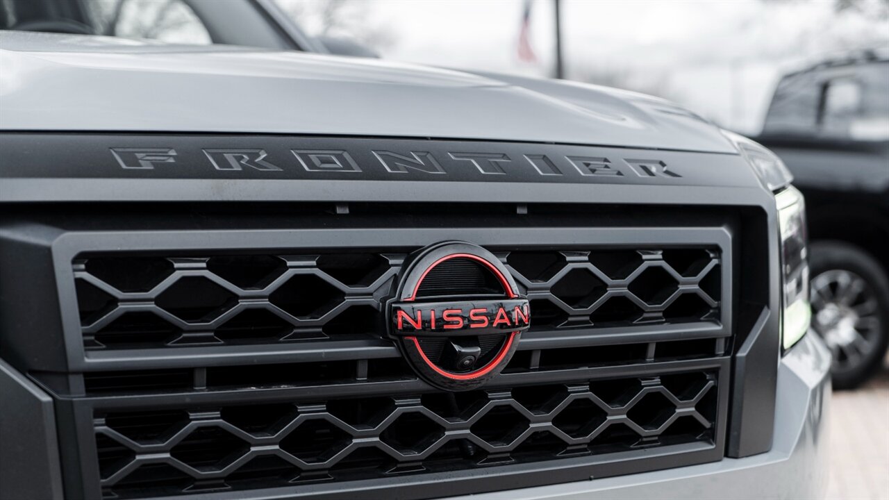 2023 Nissan Frontier PRO-4X   - Photo 9 - Reno, NV 89511