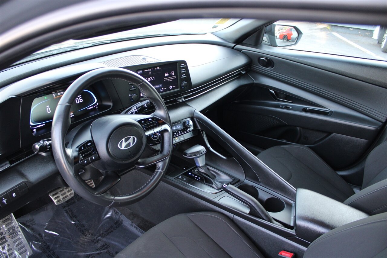 2025 Hyundai ELANTRA SEL Sport - Photo 18 - Reno, NV 89511