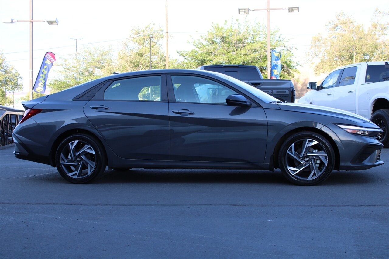 2025 Hyundai ELANTRA SEL Sport - Photo 5 - Reno, NV 89511